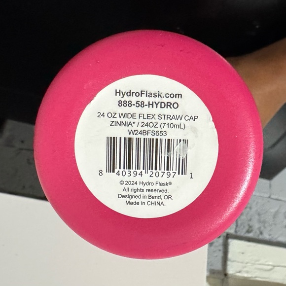 Hydro Flask 24oz. Wide Mouth Zinnia Bright Pink Bottle with Black Lid - Picture 8 of 8